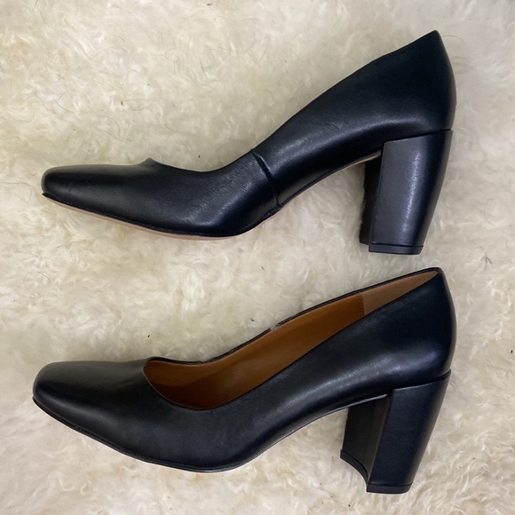 Halston heels black - Picture 5 of 8